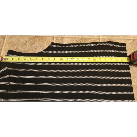 Moth by Anthropologie Ribbed Sleeveless Mock Neck Stripped Top Women's XS - Picture 7 of 9